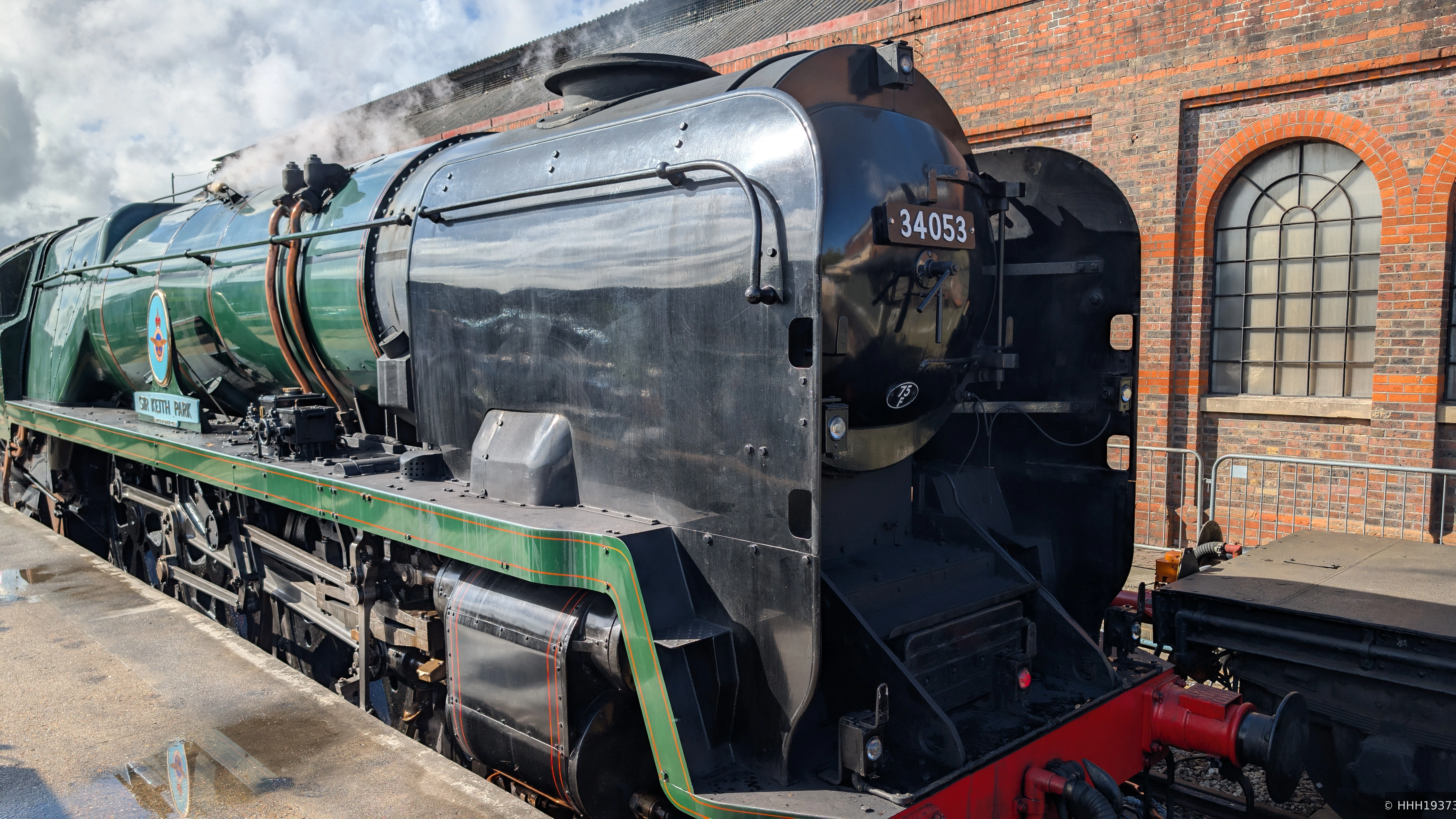 34053 at Tunbridge Wells West, Kent (1)