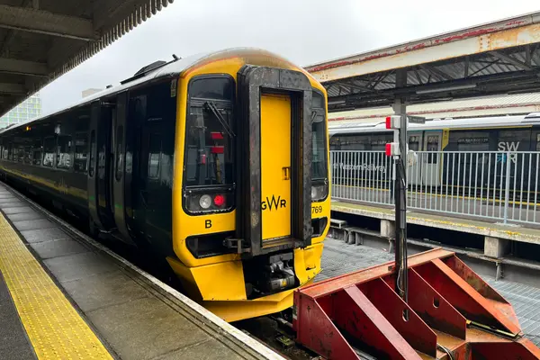 158769 at Portsmouth Harbour Station